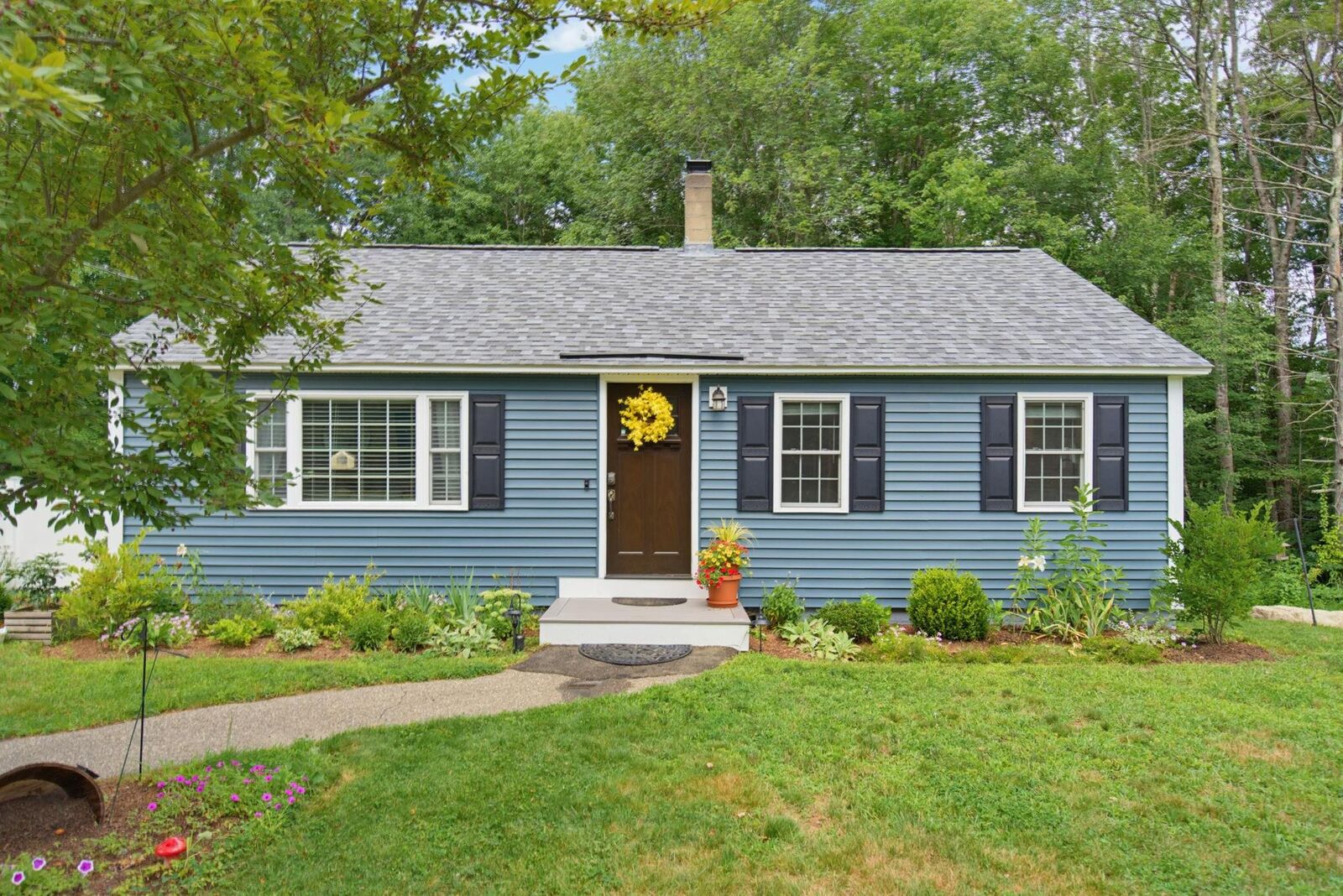 Property Photo: 234 Stepping Stones Road NH 03825