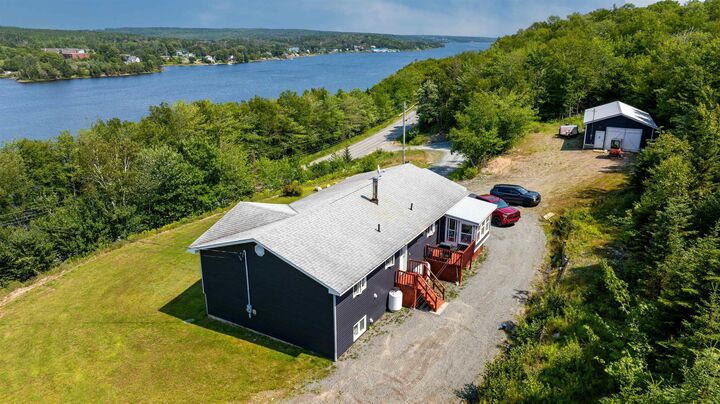 Property Photo: 22163 Highway 7 NS B0J 3B0