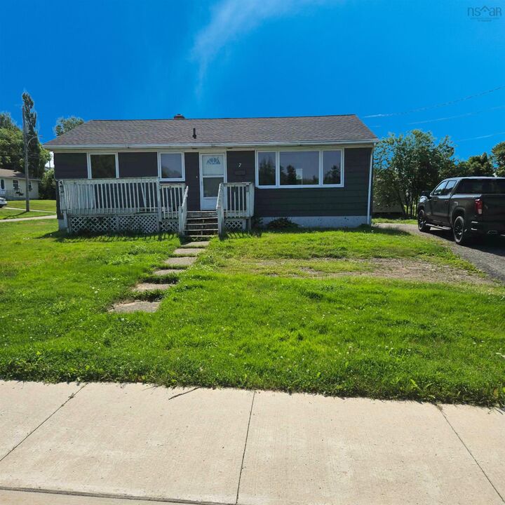 Property Photo: 7 Cartwright Street NS B2A 3G7
