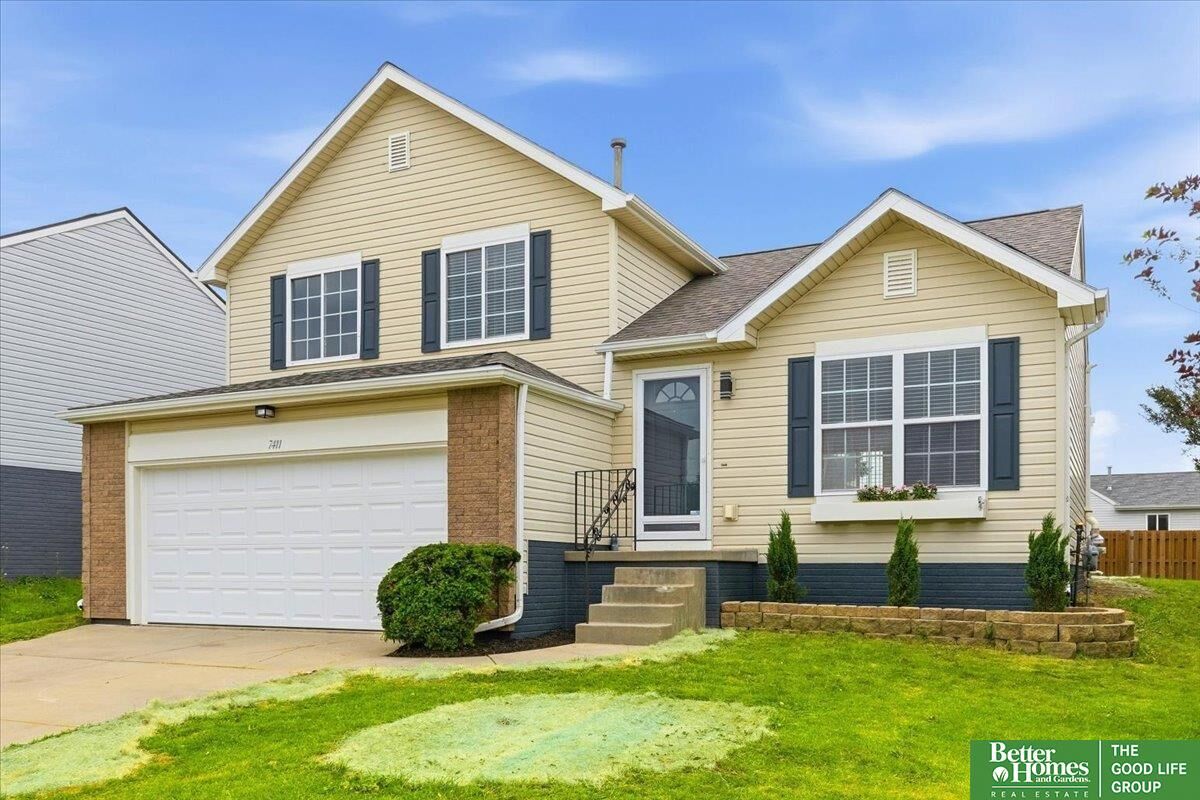 Property Photo:  7411 N 108 Avenue  NE 68142 