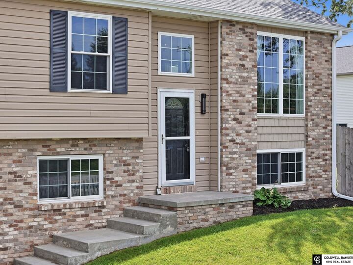 Property Photo: 5701 S 96th Street NE 68526