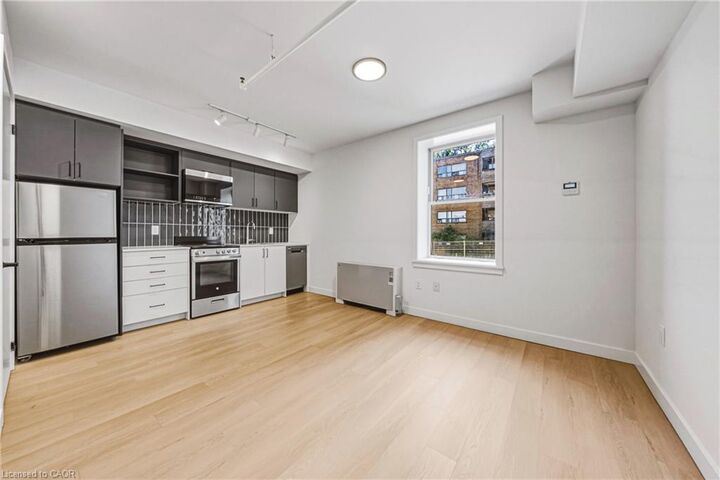 Property Photo:  325 James Street S 206  ON L8P 3B7 