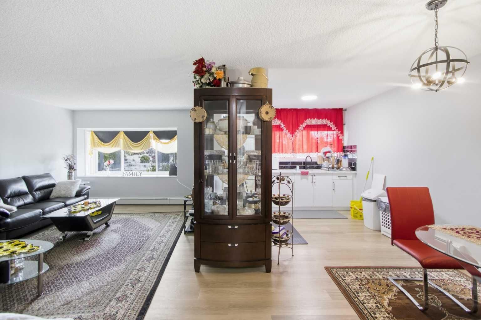 Property Photo: 8231 Elbow 205 AB T2V 1K6
