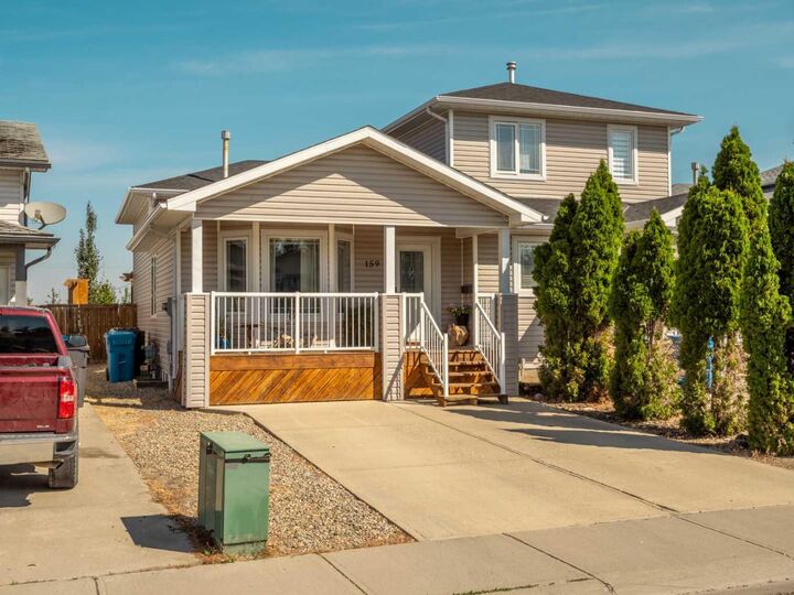 Property Photo:  159 Aberdeen Road W  AB T1J 5A9 
