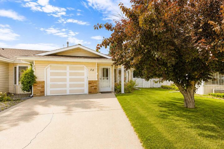 Property Photo: 28 Dale Close AB T4R 2L4