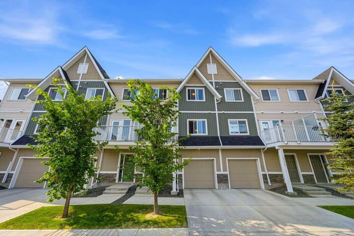 32 Red Embers Parade NE 308 — photo 1