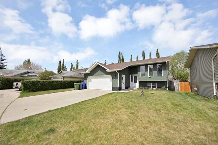 Property Photo: 38 Balsam Crescent AB T4H 1L1