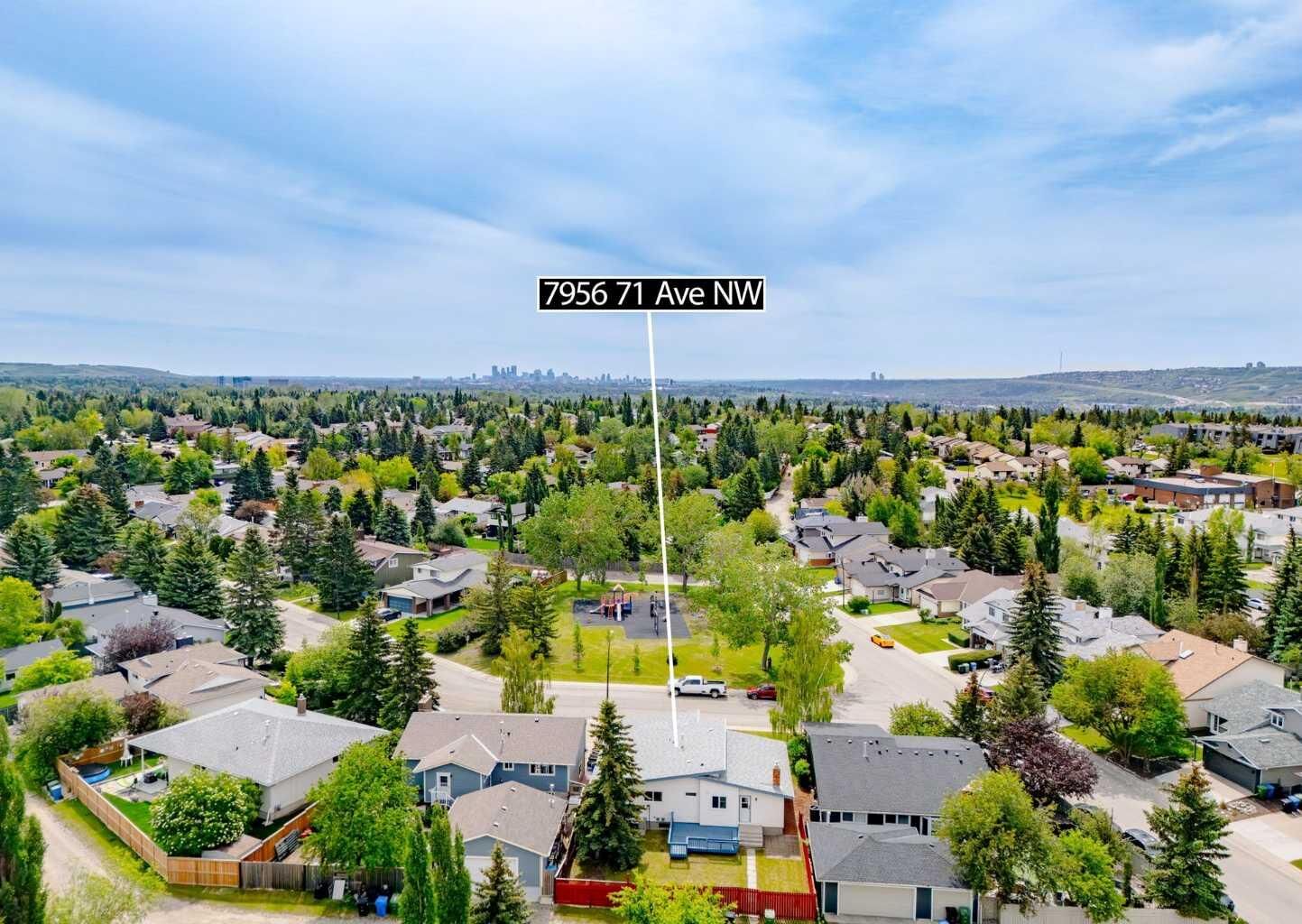 Property Photo: 7956 71 Avenue NW AB T3B 4J3