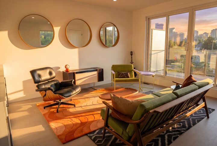 Property Photo:  422 6A Street NE  AB T2E 4A7 