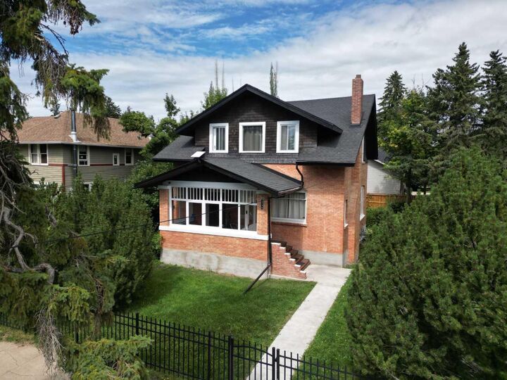 4736 56 Street — photo 1