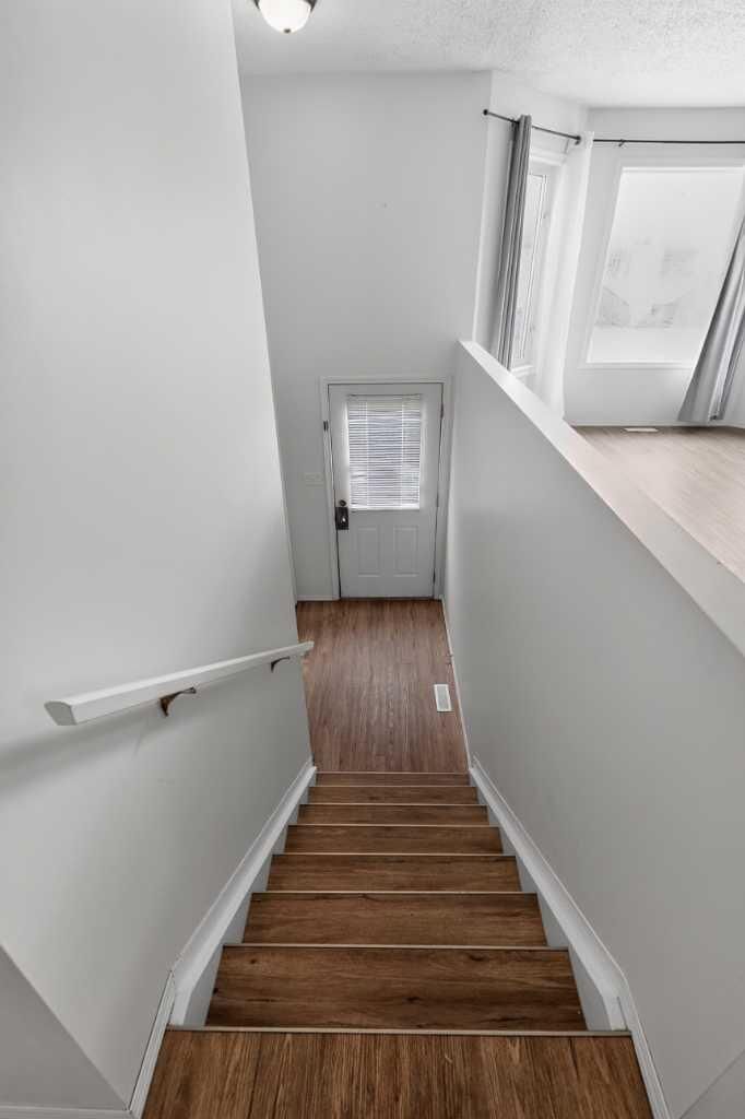 Property Photo: 9216 94A Avenue AB T8V 6W5