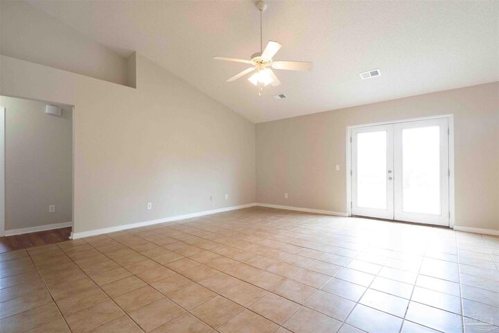 Property Photo:  630 Downhaul Dr  FL 32507 