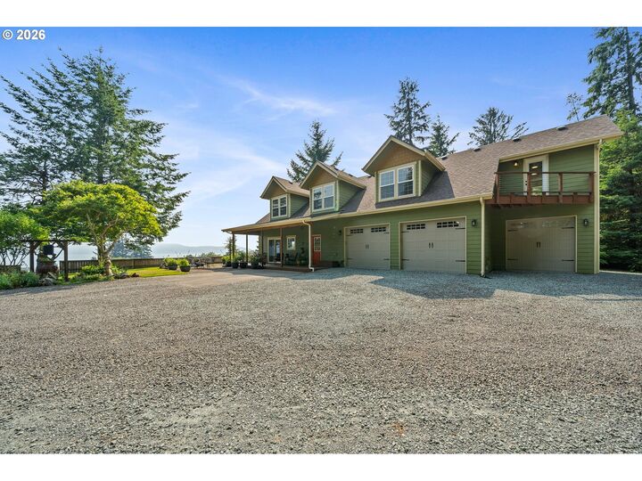 Property Photo: 801 First St OR 97118