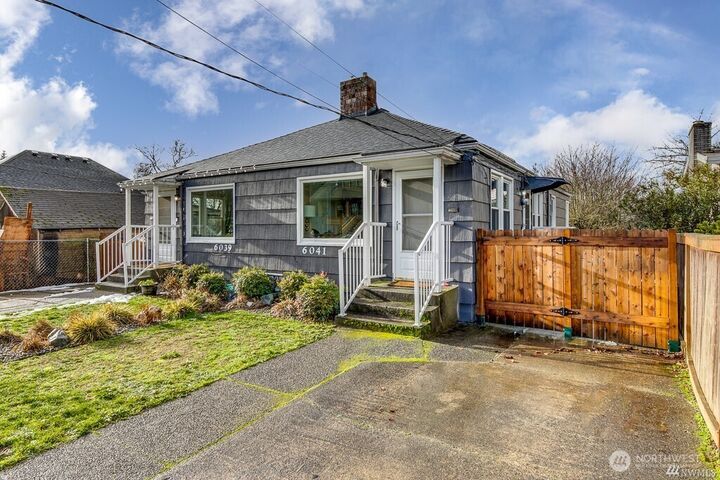 Property Photo: 6041 5th Avenue NW WA 98107