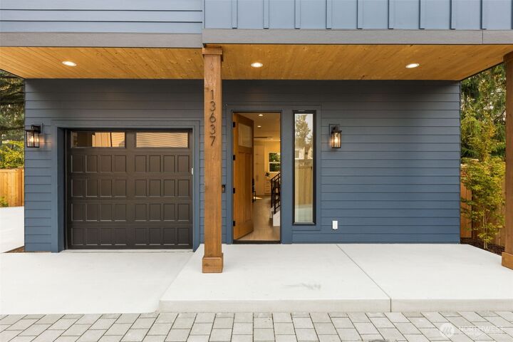 Property Photo: 13637 103rd Avenue NE WA 98034