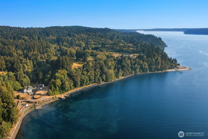 Property Photo: 16075 Crescent Drive SW WA 98070