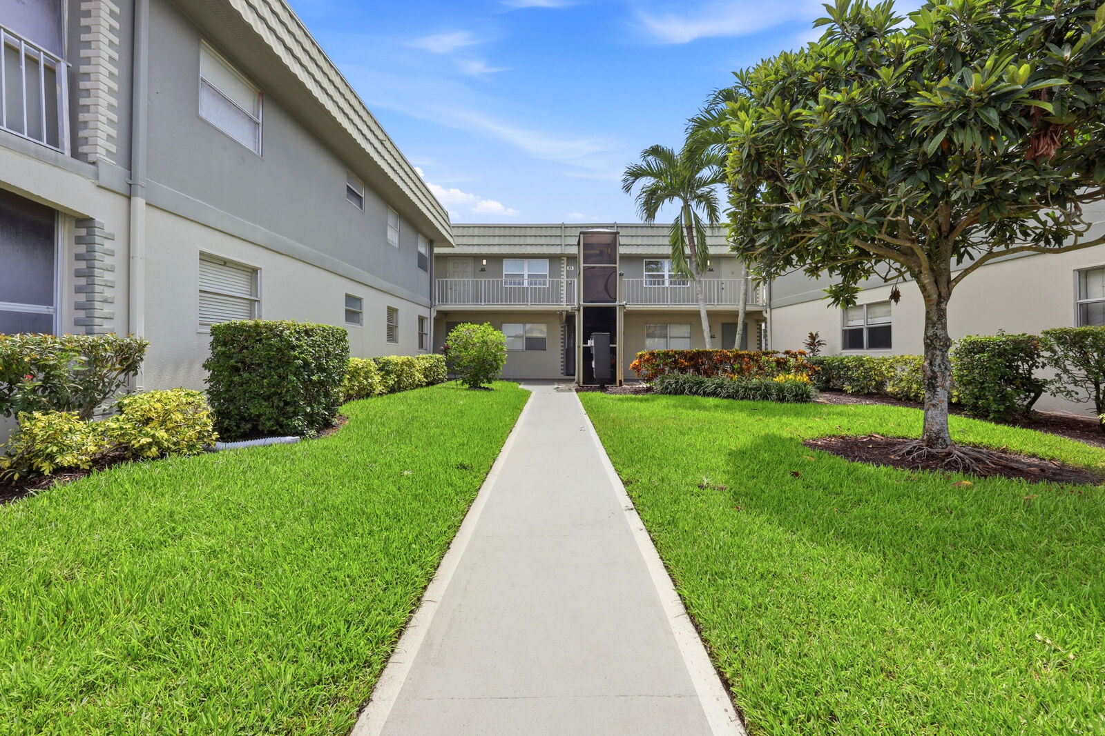 Property Photo:  91 Flanders B  FL 33484 