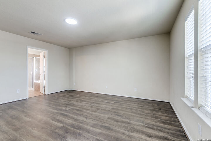 Property Photo: 11418 Estufa Canyon TX 78245