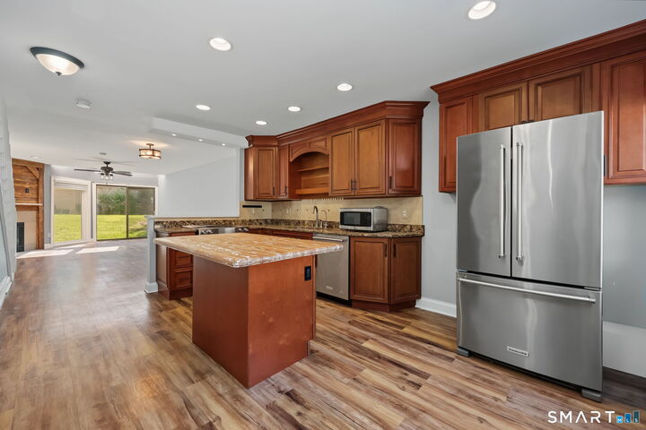 Property Photo:  35 Deer Run 35  CT 06801 