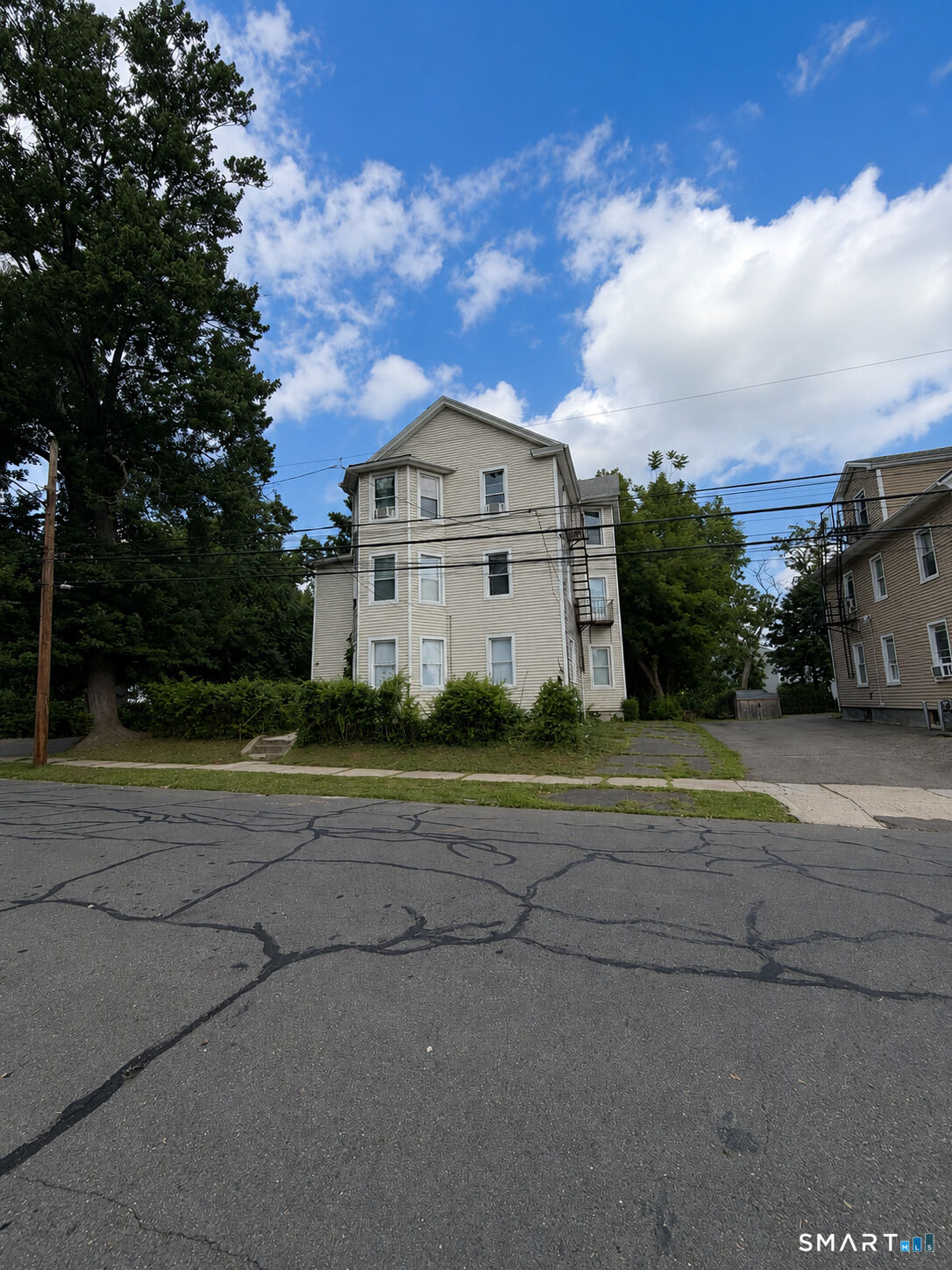 Property Photo:  78 Rhodes Street  CT 06051 