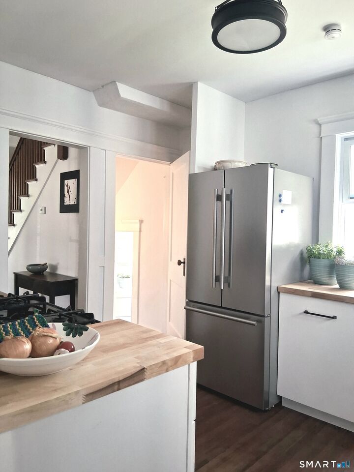 Property Photo:  38 Francis Avenue  CT 06517 