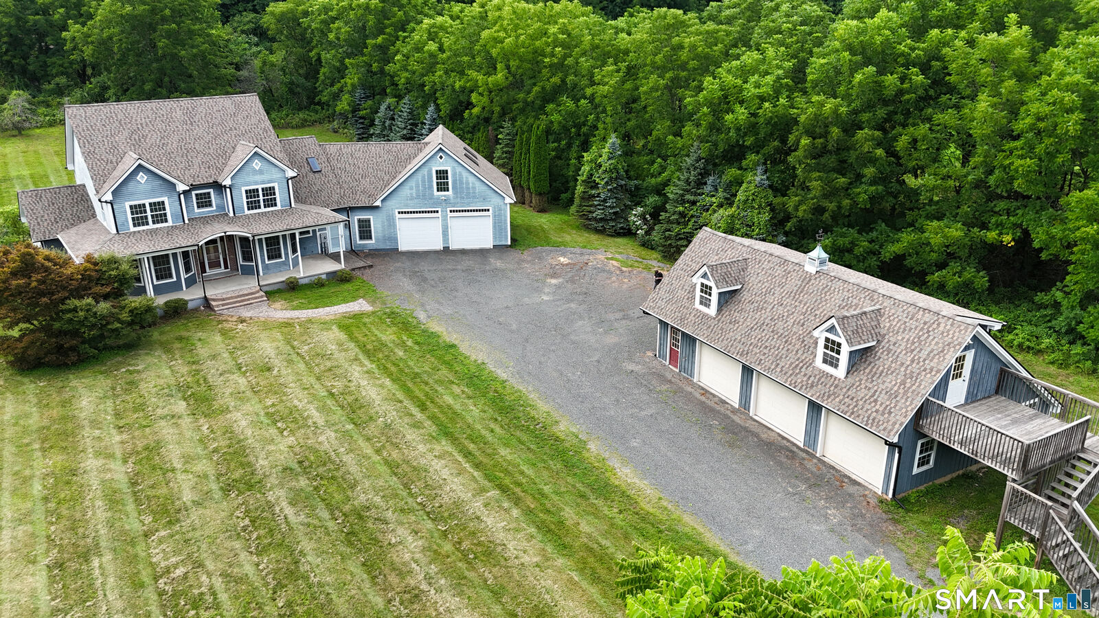 Property Photo:  904 South Grand Street  CT 06026 