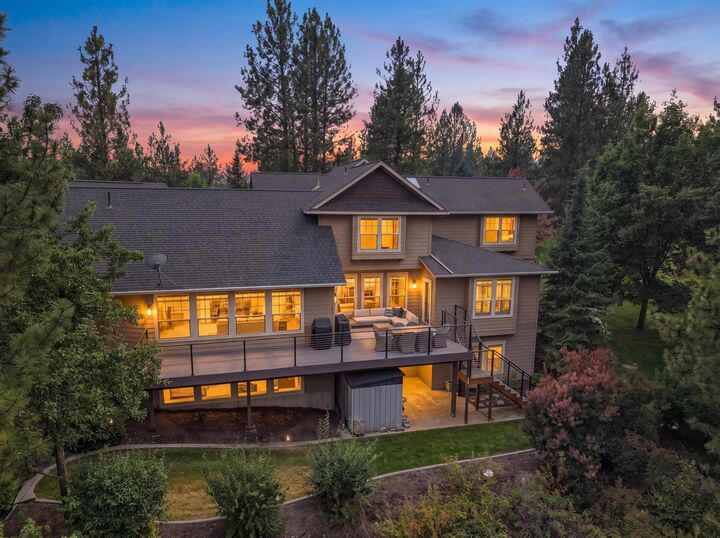 Property Photo: 2115 E Huckleberry Ln WA 99224