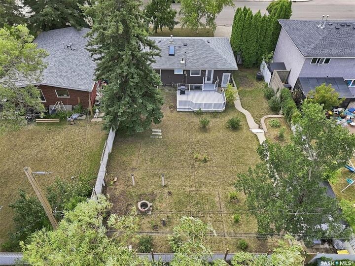 Property Photo: 1315 Wilson Crescent SK S7J 3J8