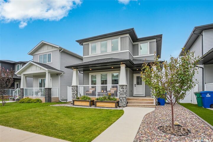 Property Photo:  222 Dubois Crescent Cres  SK S7V 0R3 