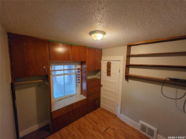 Property Photo:  1041 Argyle Street  SK S4T 3R4 