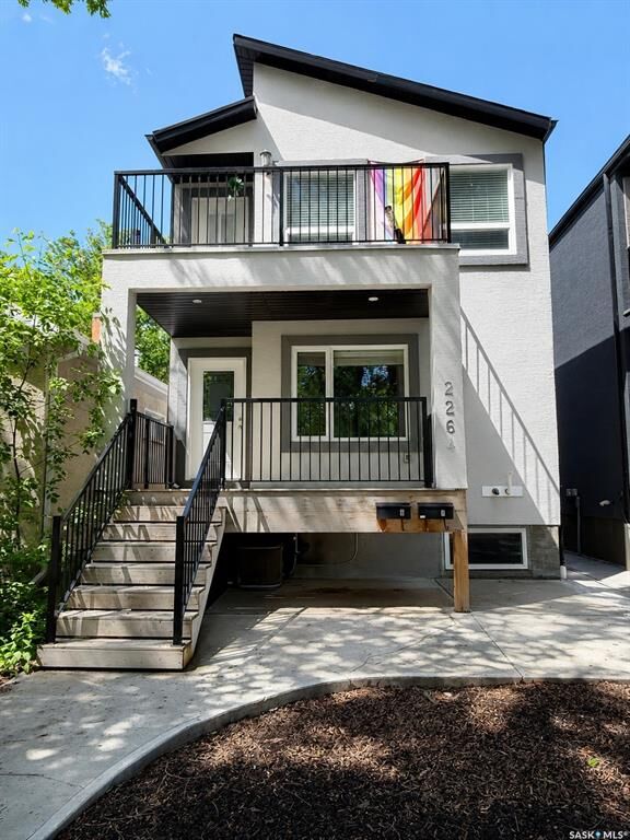 Property Photo: 2264 Montreal Street SK S4P 1L6