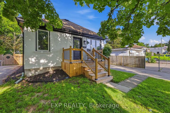 70 Mackay Avenue — photo 1