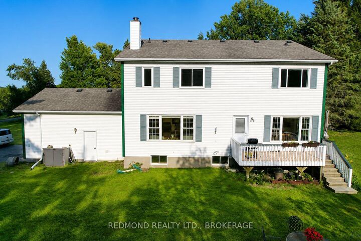 Property Photo: 229 Howe Island Ferry Road ON K7G 2V5
