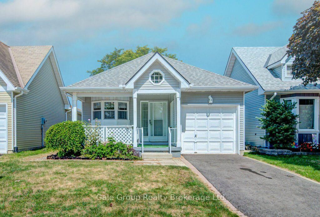 Property Photo: 47 Seres Drive ON N4G 5E9