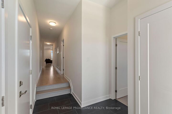 Property Photo: 1039 Moore Street ON K6V 0H1