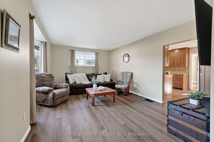 Property Photo: 514 Rivier Place ON K6J 4B2