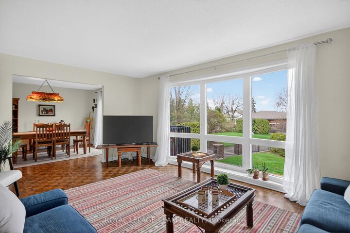 136 James Cummings Avenue — photo 1