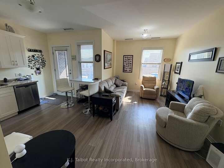 Property Photo: 35 St David Street Unit 204 ON N7A 1L4