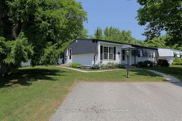 Property Photo: 314 Wyldwood Lane ON N0M 1T0