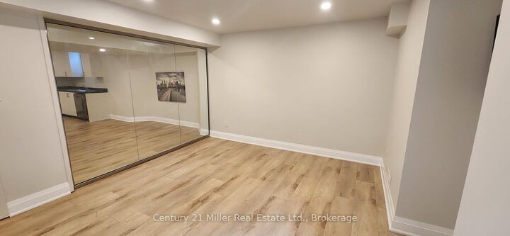 Property Photo:  2184 Winding Woods Drive Basement  ON L6H 5T9 