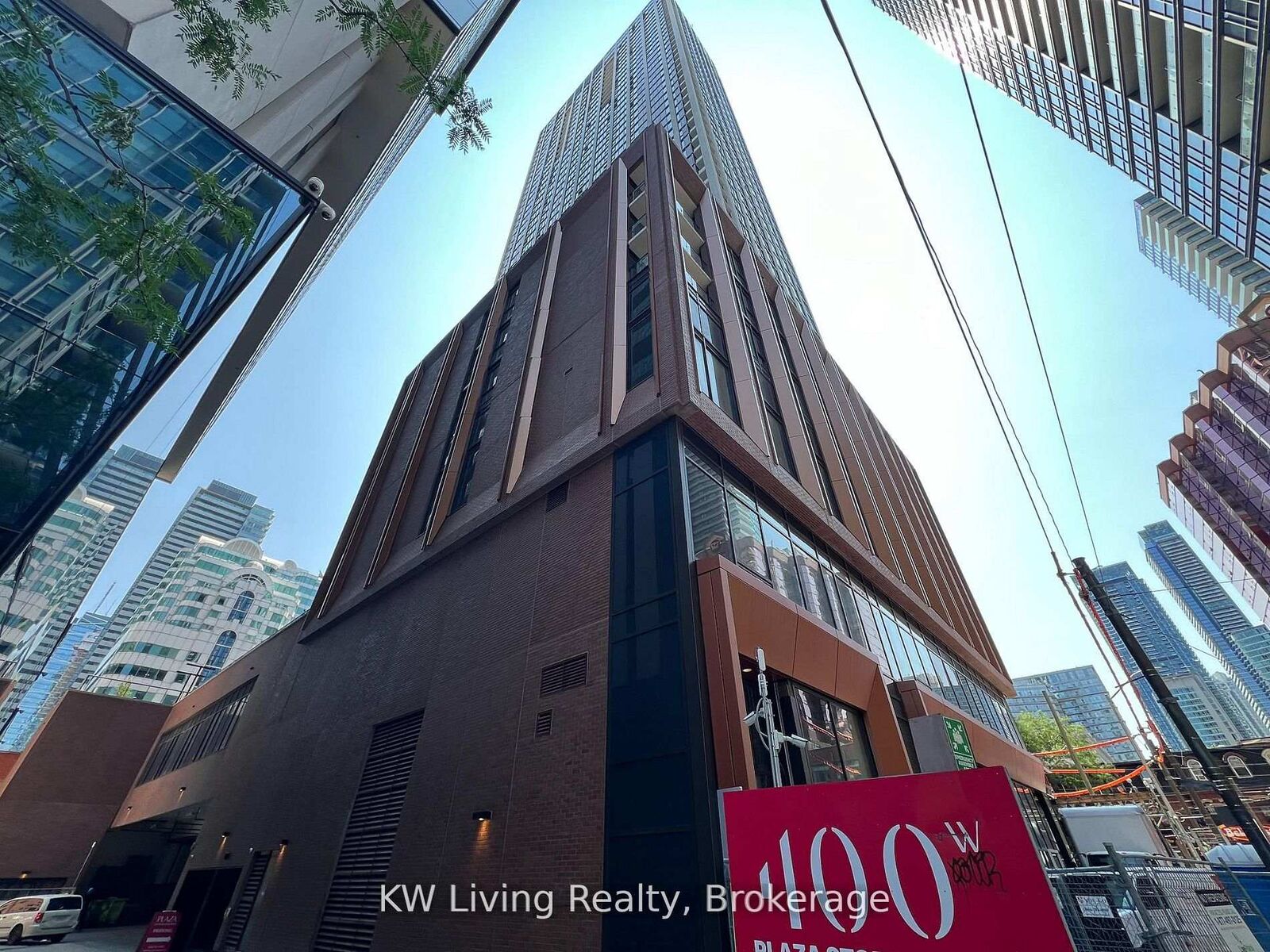 Property Photo: 400 King Street W 1526 ON M5V 0X8