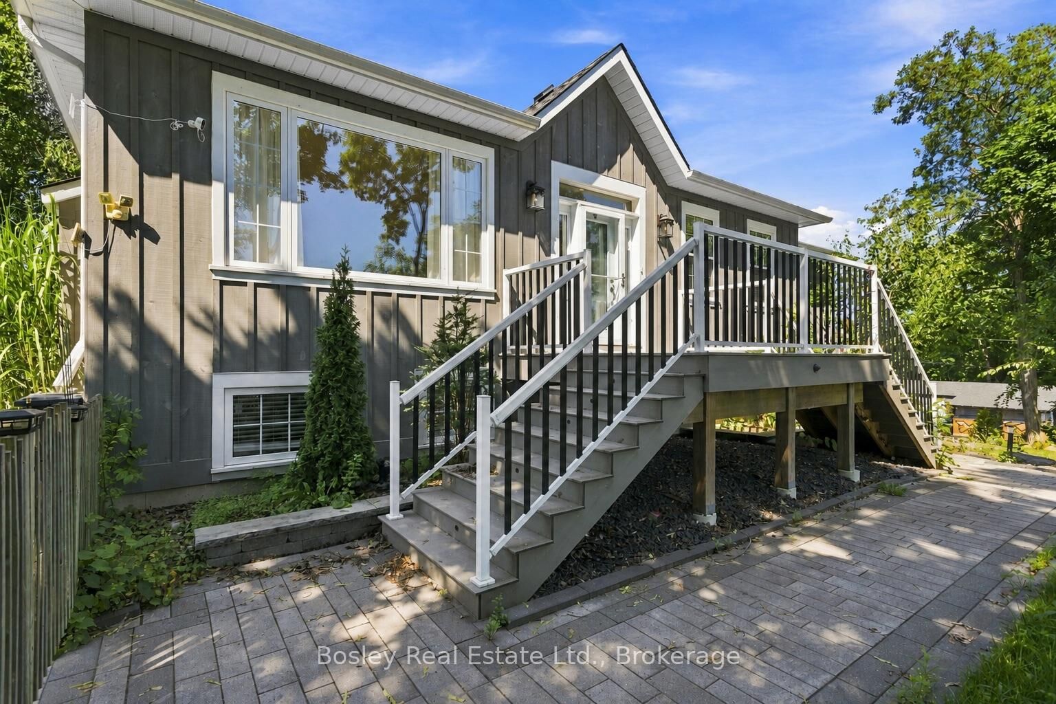 Property Photo: 49 Sherbourne Street ON L1A 1H3