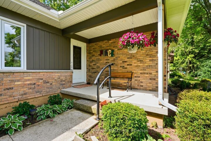 Property Photo: 408 Old Riverside Drive ON N6H 4T3