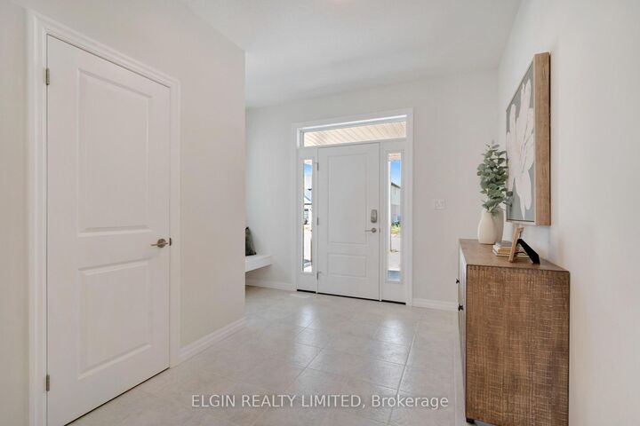 Property Photo: 75 Hemlock Crescent ON N5H 0C2