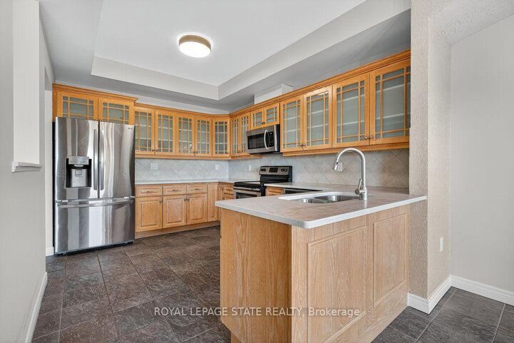 Property Photo:  97 Sunvale Place 4  ON L8E 4Z7 