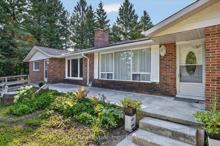Property Photo: 751 Ford Crescent ON L0A 1C0