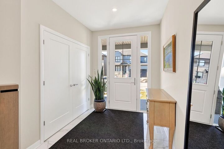Property Photo: 548 Anchor Circle ON K4M 0N4