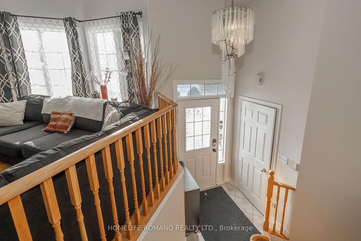 25 Bedell Crescent — photo 1