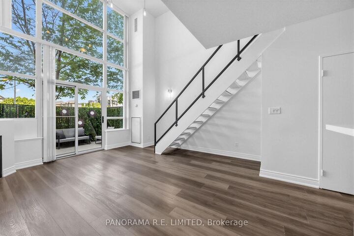 Property Photo:  200 Manitoba Street 122  ON M8Y 3Y9 