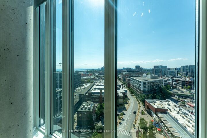 Photo de la propriété: 150 East Liberty Street 1614 ON M6K 3R5